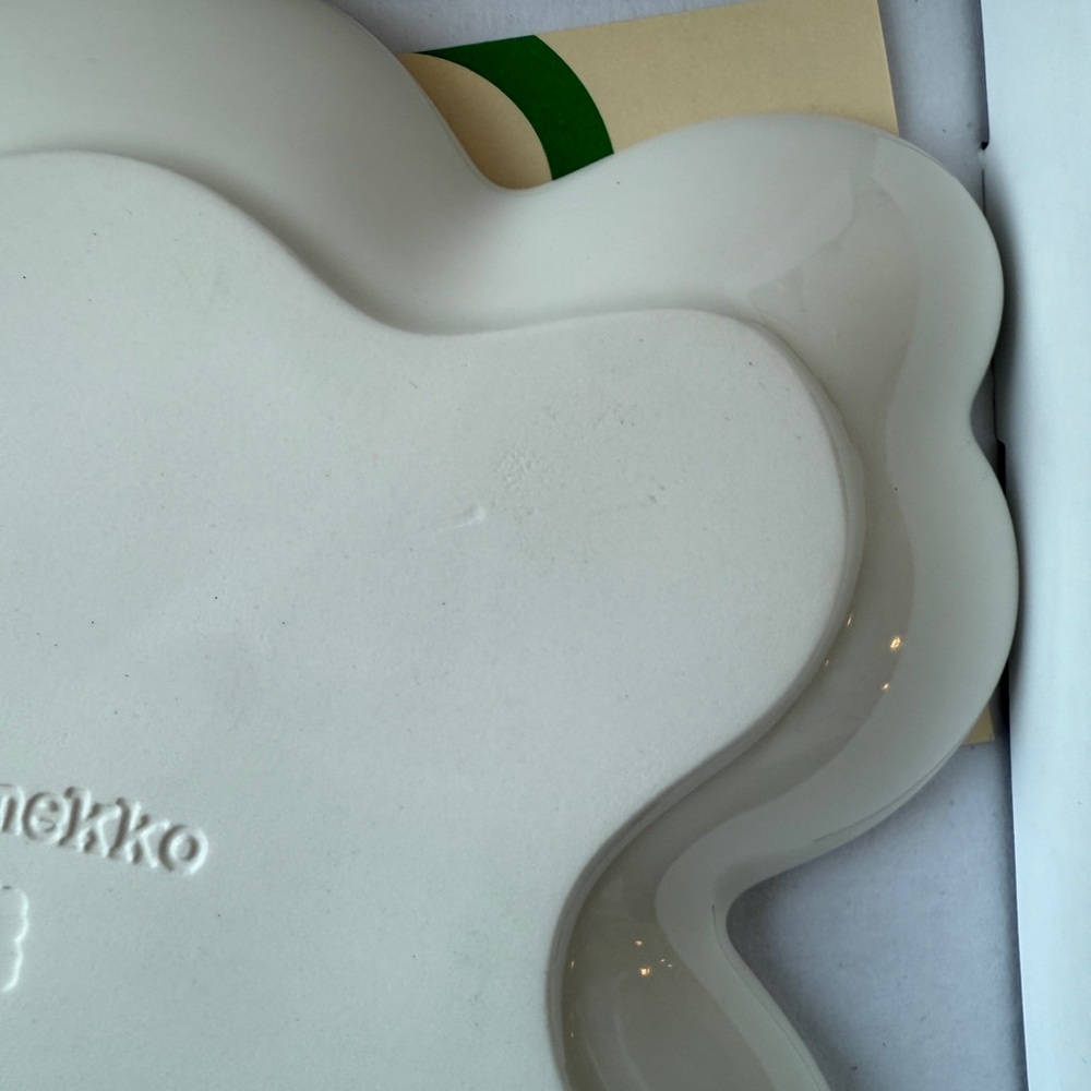 NIB Marimekko 20cm 60th Unikko 3D Plate - Picture 4 of 7